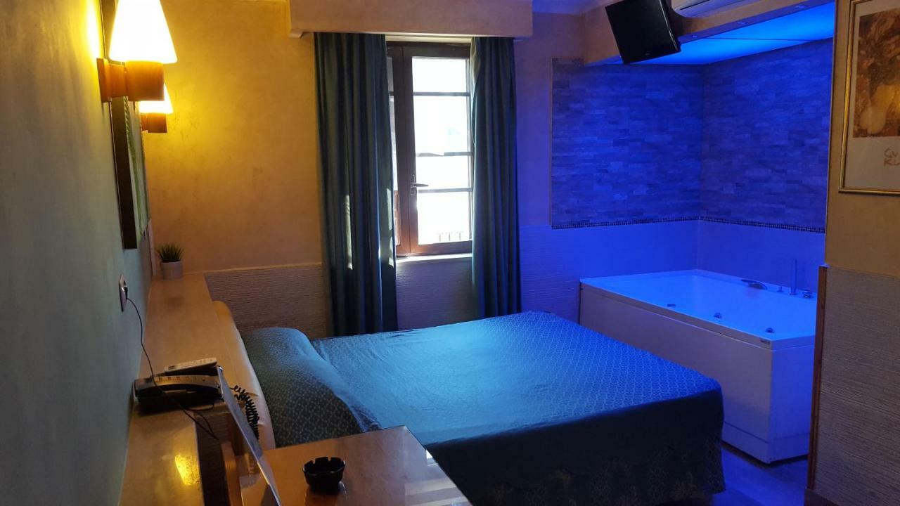 Hotel Kursaal Νάπολη Εξωτερικό φωτογραφία